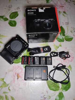 Cámara Sony A6400 con Accesorios