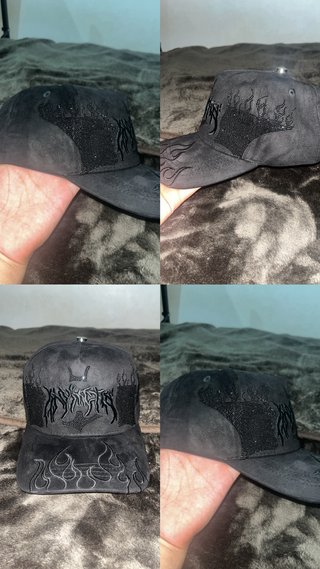 Gorra NY Negra con Strass y Llamas