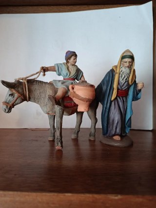 Figuras de Belén: Abuelo y Niño en Burro