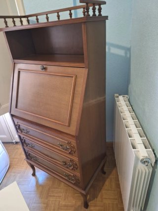 Escritorio Antiguo de Madera
