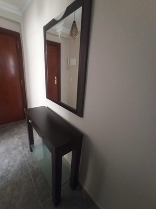 Conjunto de Entrada: Espejo y mesita