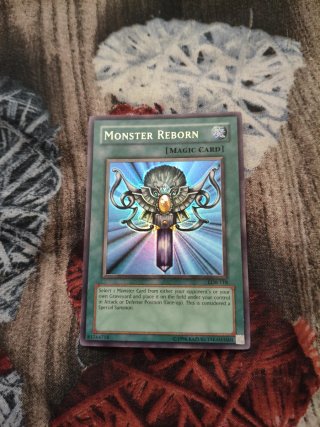 Carta Yu-Gi-Oh Monster Reborn LOB