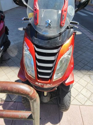 Peugeot metrópolis