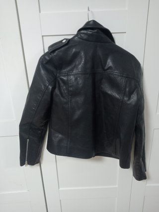 Chaqueta de cuero negra