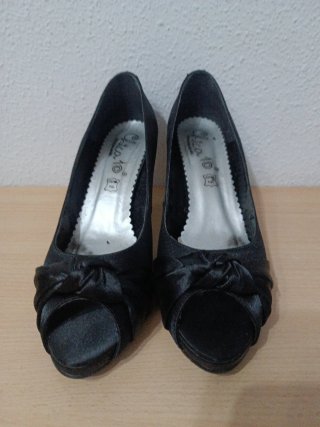Zapatos de Raso Negros Chica 10