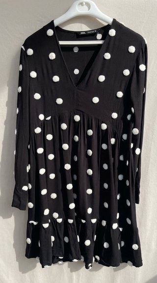 Vestido Zara Negro con Copos Blancos XS