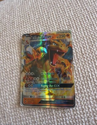Carta Pokémon Charizard GX