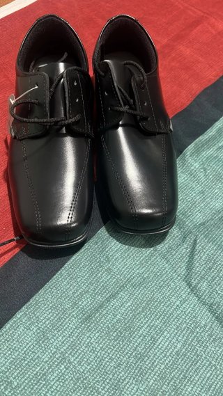Zapatos de vestir para niño negros