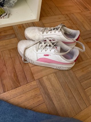 Zapatillas Puma Blancas y Rosas casi nuevas