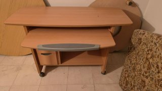 Escritorio para PC de madera