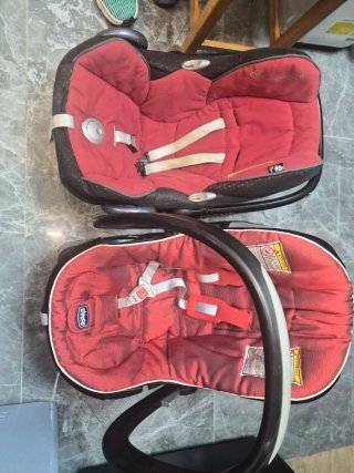 2 Sillas de coche para bebé