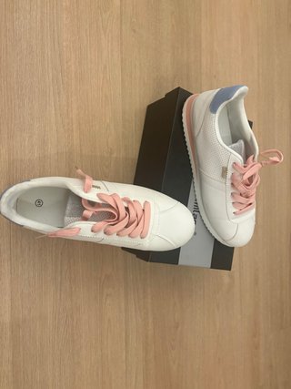 Deportivas Mujer Talla 41( no me se la marca)