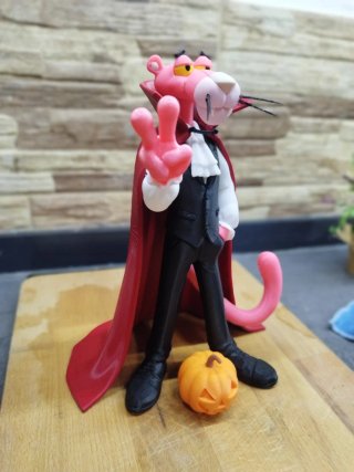 Figura Pantera Rosa Vampira Impresión 3D