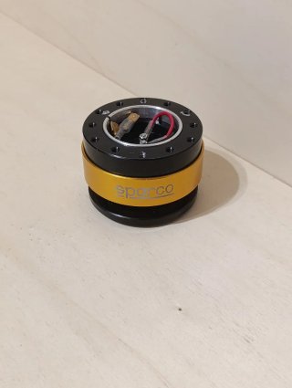 Piña extraíble Sparco para volante