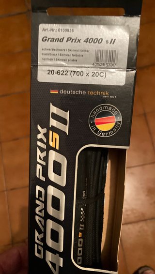 Neumático Continental Grand Prix 4000 sII