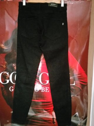 Pantalón Negro Stradivarius Talla S