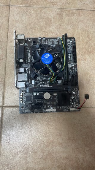 Placa Base Gigabyte GA-H110M-D52 con Ventilador