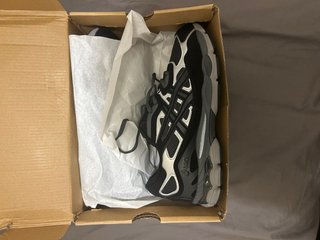 Zapatillas Asics Gel NYC Talla 45