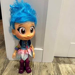 Muñeca Luna Petunia