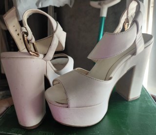 Sandalias Blancas con Plataforma