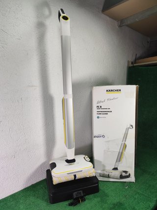 Fregasuelos Kärcher FC 8 Smart Signature Line