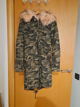 Parka Militar con Pelo Rosa