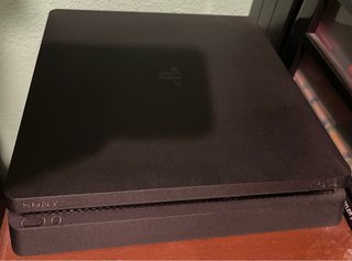PlayStation 4 (Negociable)