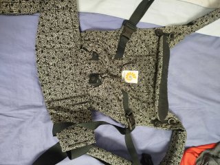 Mochila Porteo Ergobaby Adapt 3 Posiciones