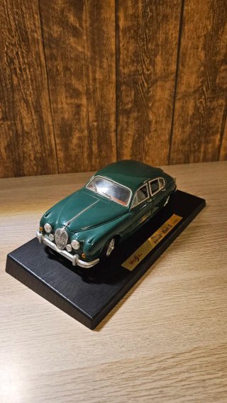 Maqueta Coche Maisto Jaguar Mark II