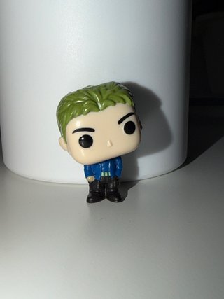 Figura Funko con pelo verde