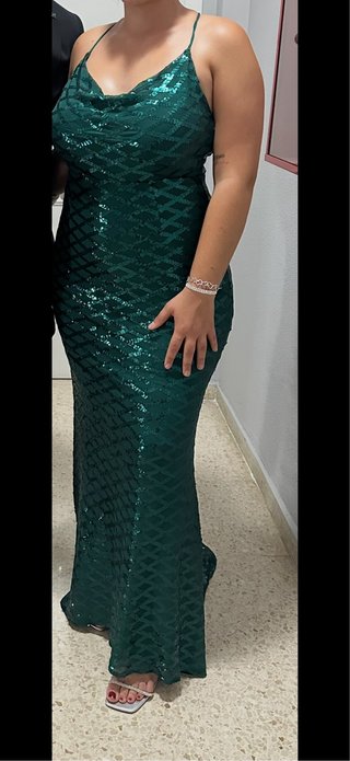 Vestido de fiesta largo verde con lentejuelas