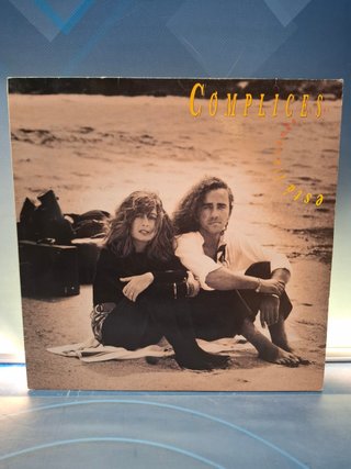 Disco, Lp, Cómplices, Está Llorando El Sol, 1991