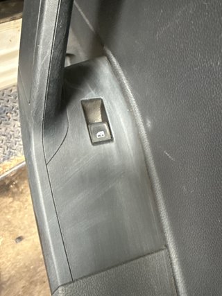 MANDO ELEVALUNAS TRASERO DERECHO Seat Ibiza (KJ1)(2017->)