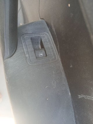 MANDO ELEVALUNAS DELANTERO DERECHO Volkswagen Caddy Profesional (SA)(03.2015->2020)