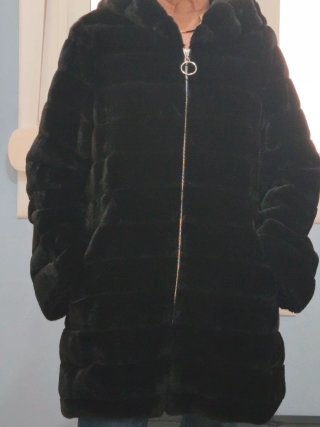 Chaquetón de Pelo Sintético Negro Talla M
