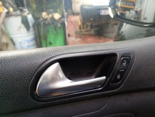 MANETA INTERIOR DELANTERA IZQUIERDA Volkswagen Golf V (1K1)(10.2003->2008)