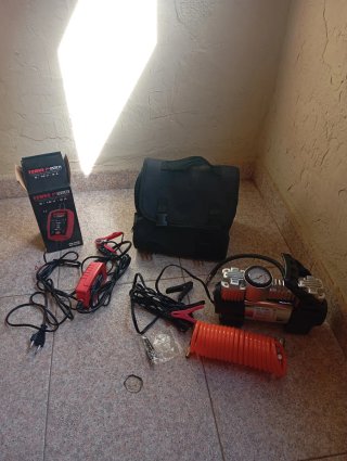 Compresor de aire + cargador automático de batería