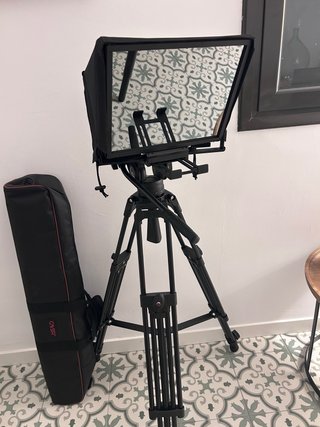 Teleprompter NEEWER con Trípode