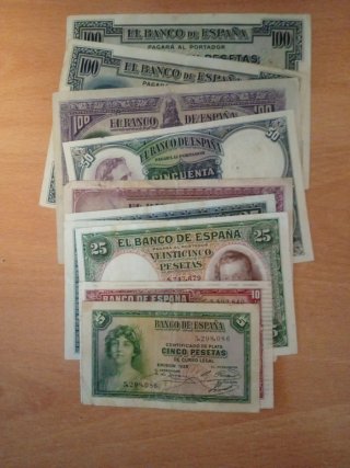 Colección de 10 Billetes Antiguos de Pesetas