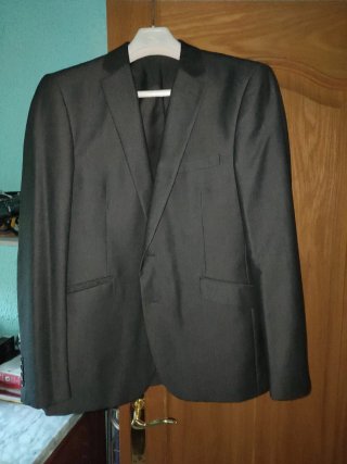 Traje de hombre gris