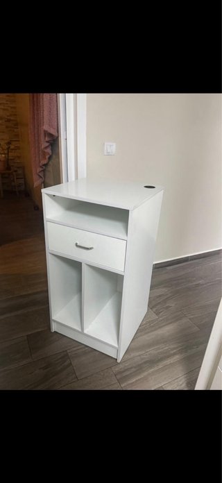 Mueble auxiliar blanco