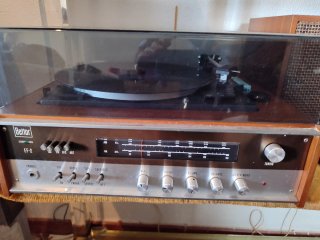 Tocadiscos Bettor EF2 con Altavoces
