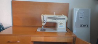 Máquina de Coser Singer 513 con Mueble