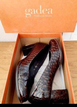 ZAPATOS DE PIEL GADEA TALLA 39