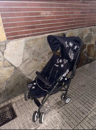 Silla de paseo Brevi negra