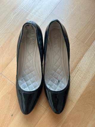 Zapatos Cole Haan Charol Negros.