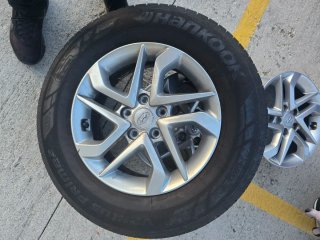 Llanta con neumático Hyundai Tucson TL  215/70/16