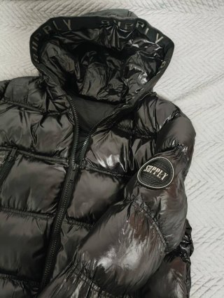 Chaqueta Supply & Demand Negra