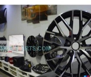 JUEGO DE 4 LLANTAS 18 NEW R8 BLACK AU005 rmb415981