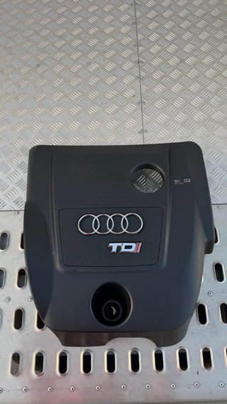 Tapa de Motor Audi TDI